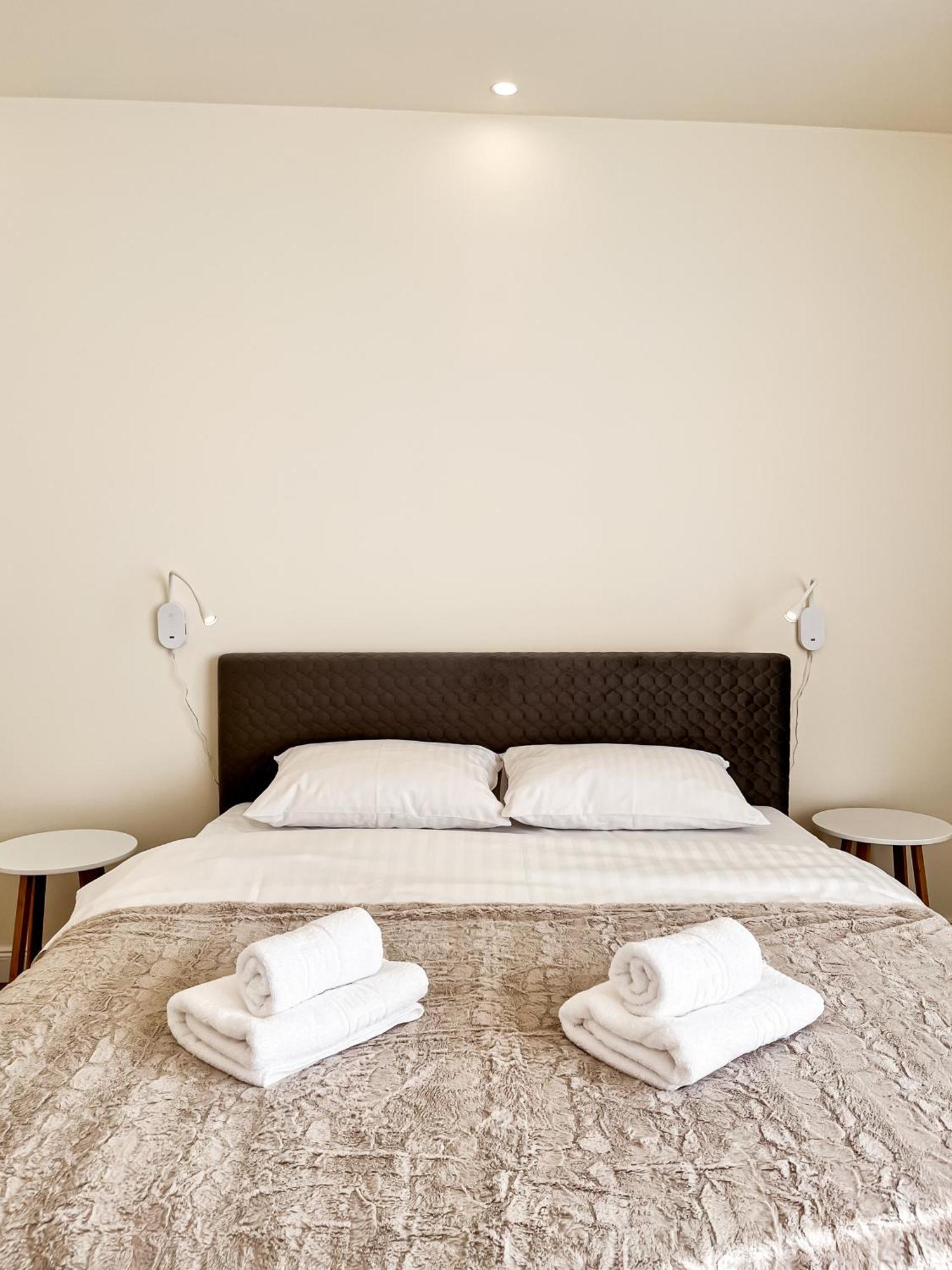 La Teatru - 2Bd Apartment Near Theatre And Old Town ブラショフ エクステリア 写真